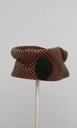 n1012_chapeau_velours_marron_noir_pic001