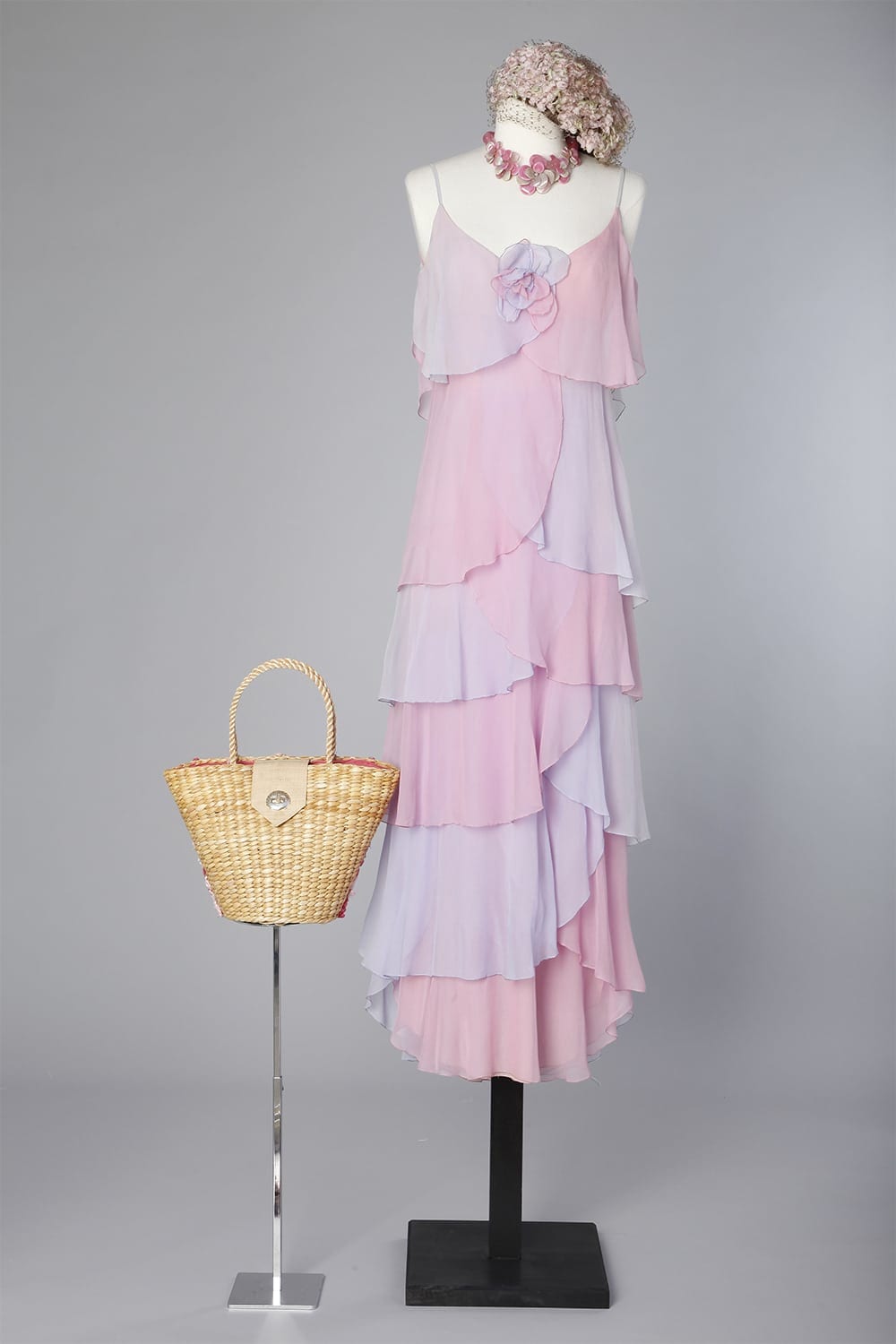 n117_robe_1970_en_mousseline_rose_et_mauve_loris_azzaro_pic002