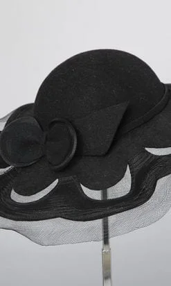 n131_chapeau_1930_pic001