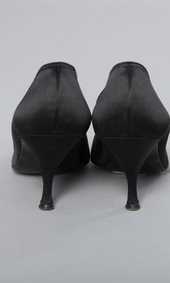 n157_chaussures_en_satin_noir_pic002