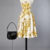 n158_robe_1950_en_coton_blanc_imprime_jaune_et_paillettes_brodees_pic002