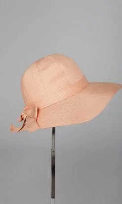 n205_chapeau_rose_pic001