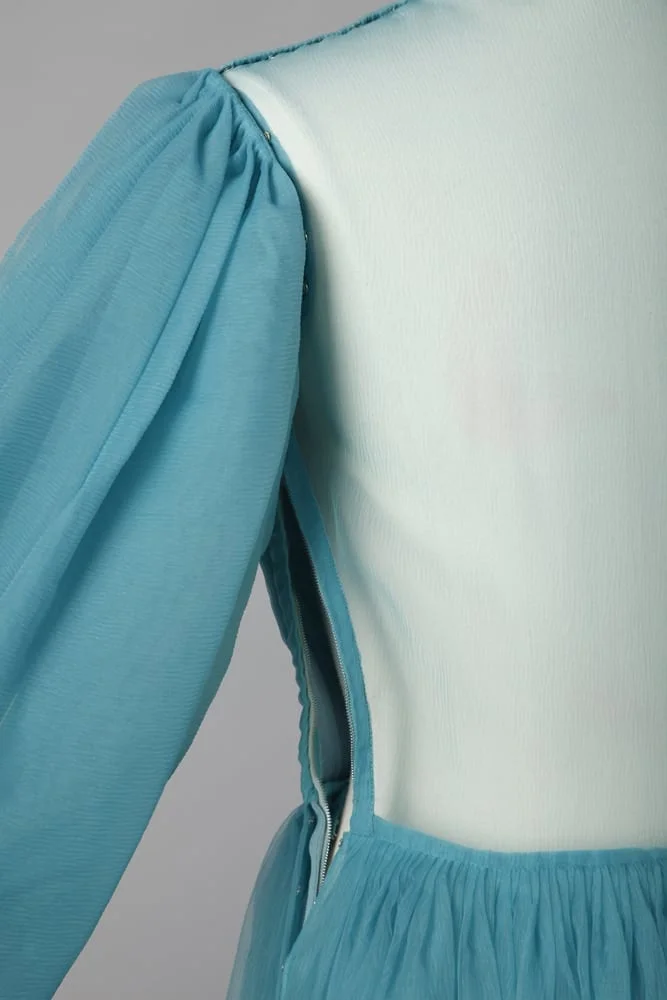 Robe en Cigaline bleue griffée "Madame Grès 1 rue de la Paix" – Image 5
