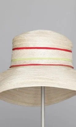 Grande Capeline en paille et gros grain rouge et vert