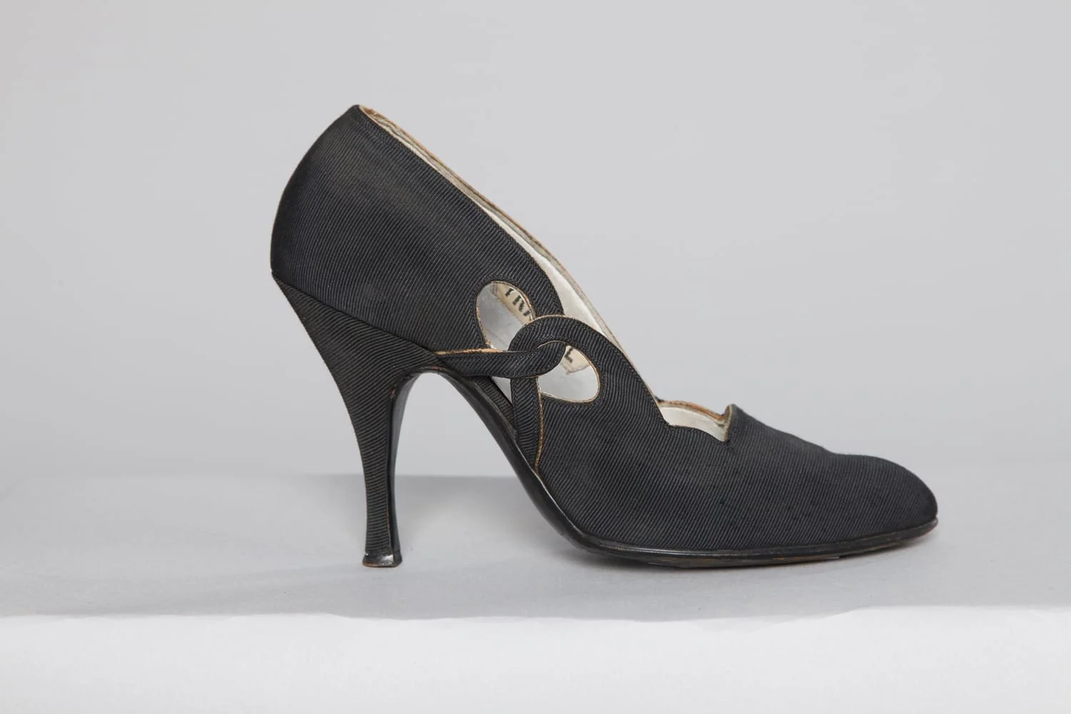 Paire de chaussures en reps noir 1930 – Image 3