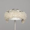 Chapeau 1950 brodé de perles nacrées et strass
