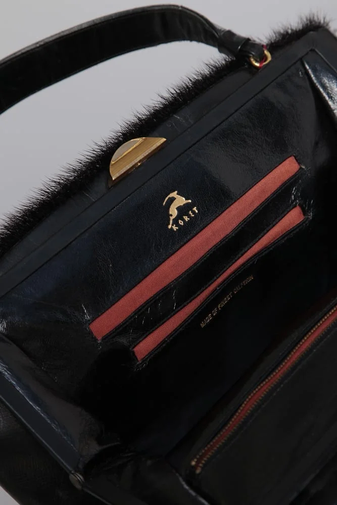 Sac 1950 en fourrure noire et pattes en cuir – Image 5