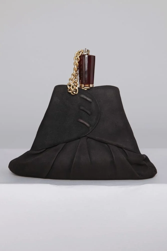 Sac en daim noir 1940