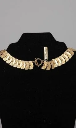 Alternative view of Collier en métal doré articulé Pierre Cardin