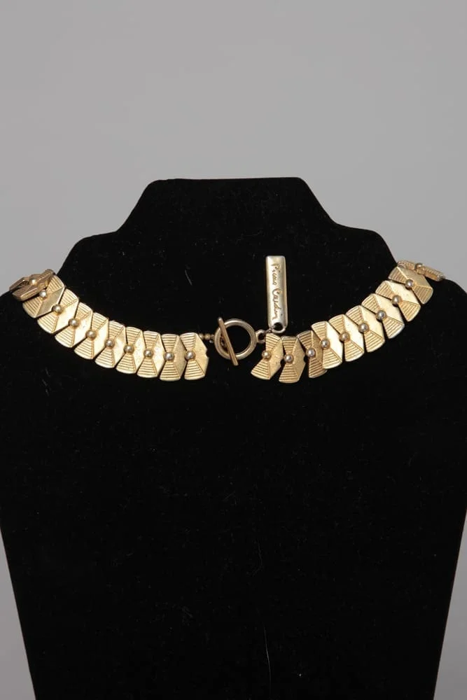 Collier en métal doré articulé Pierre Cardin – Image 2