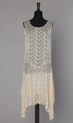 Robe 1925 en dentelle de soie ivoire