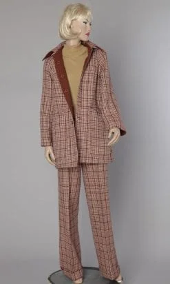 Tailleur pantalon en lainage à carreaux 1970