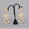 Boucles d'oreilles en métal doré perles et strass