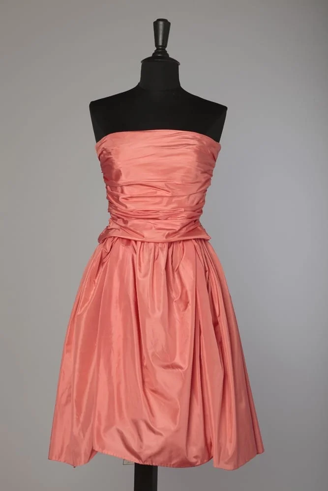 Robe bustier des années 1980 en soie rose