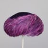 Chapeau 1950 en velours et plumes violet