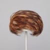 Chapeau 1950 entièrement recouvert de plumes marron