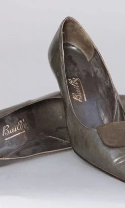Paire de chaussures en cuir 1960 Bailly