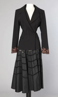 Veste et gilet noir rayé incrusté de dentelle marron Lolita Lempicka