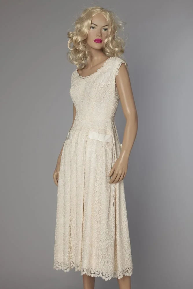Robe 1950 en dentelle de guipure Champagne