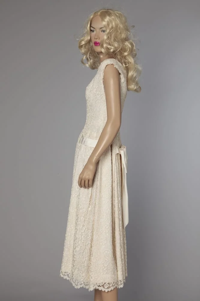 Robe 1950 en dentelle de guipure Champagne – Image 5