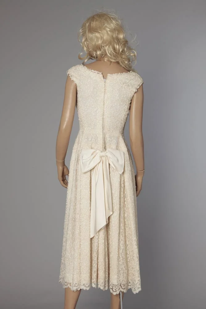 Robe 1950 en dentelle de guipure Champagne – Image 6