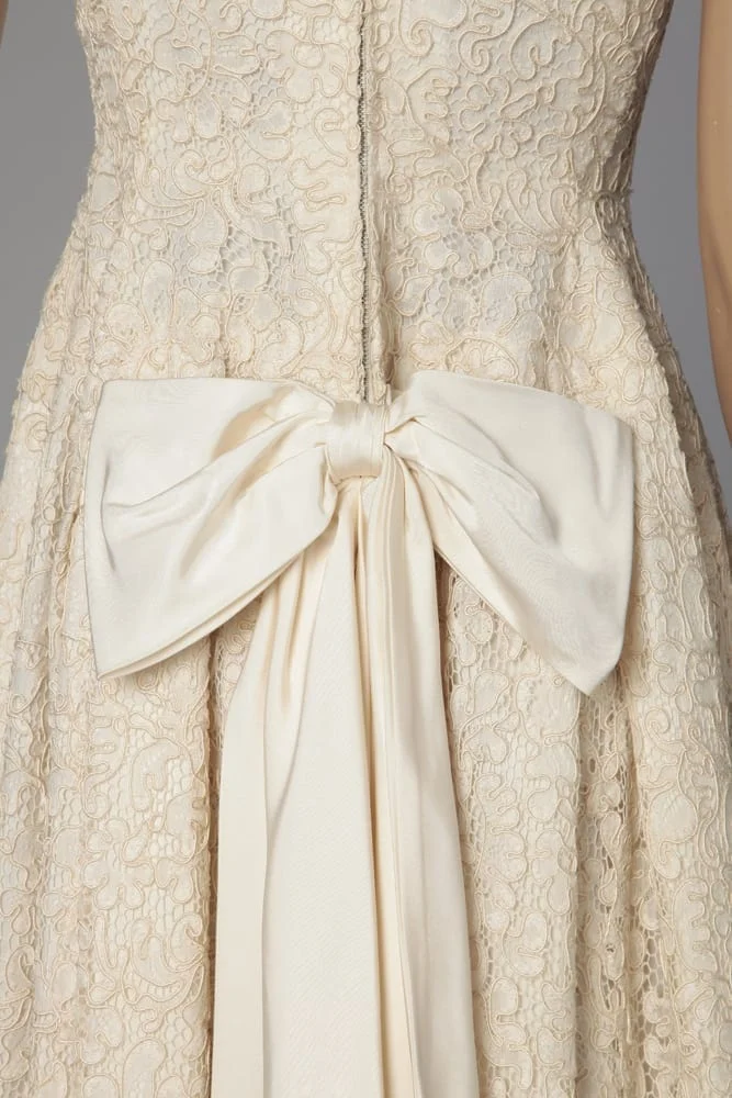 Robe 1950 en dentelle de guipure Champagne – Image 7