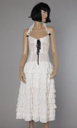 Robe en broderie anglaise à multi volants 1970