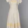 Robe bustier et boléro en coton blanc et satin jaune