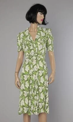 Robe en crêpe verte et blanche 1940