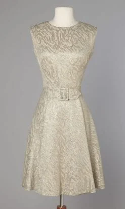 Robe en lamé argent et jacquard 1960