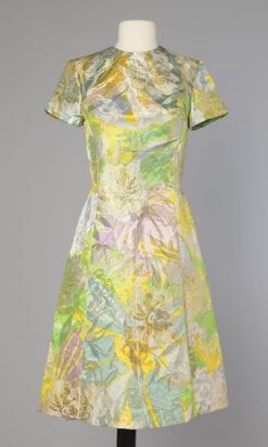Robe 1960 en soie imprimée et lamée or