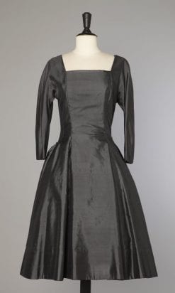 Robe en faille de soie grise 1950