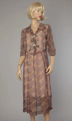 Robe 1930 en mousseline à rayures