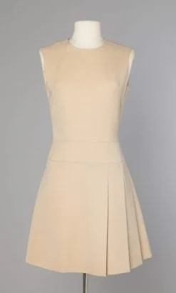 Robe 1960 en lainage écru rosé