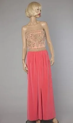 Robe longue 1960 en velours brodée