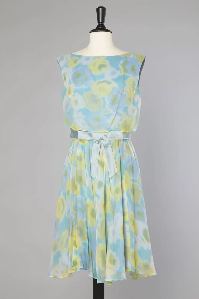 Robe 1960 en mousseline de soie jaune et bleu