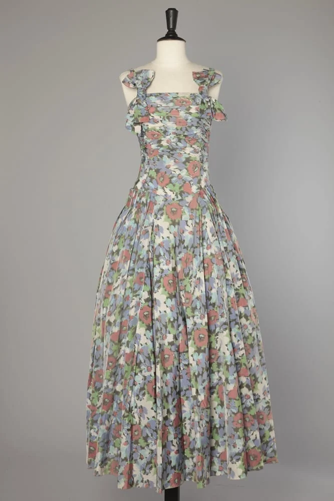 Robe de bal 1940 en faille de soie à fleurs