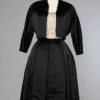 Robe du soir en satin duchesse et broderies de perles 1950