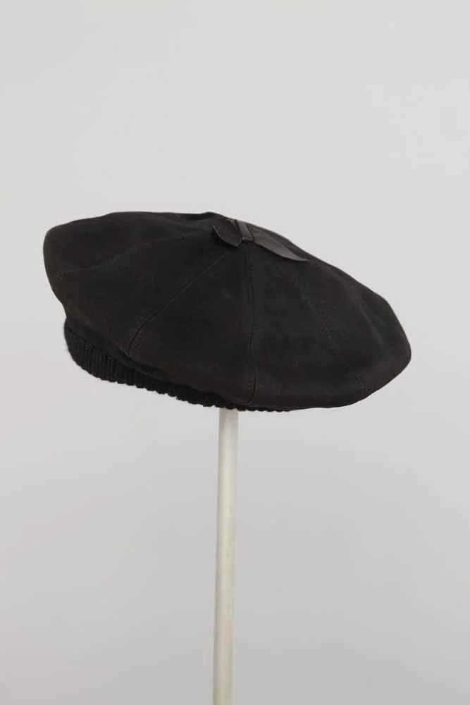 Béret en daim noir 1960 – Image 2