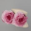 Chapeau en paille et fleurs roses