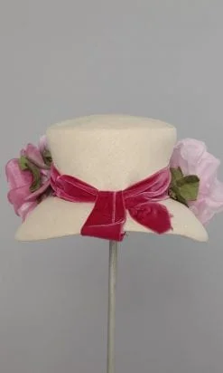 Alternative view of Chapeau en paille et fleurs roses