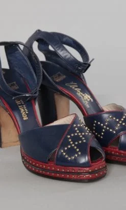 Alternative view of Paire de chaussures en cuir marine et rouge 1940