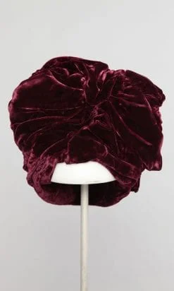 n1127_chapeau_turban_velour_soie_bordeau_1940_pic001