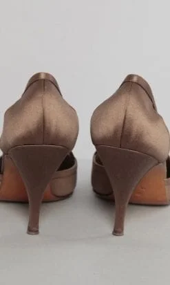 n1140_chaussures_satin_marron_pic001