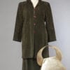 n1218_tailleur_en_daim_yves_st_laurent_pic001