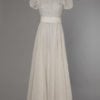 Robe de bal en organdi à plumetis blancs