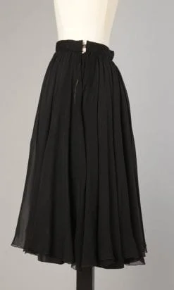 Alternative view of Jupe courte vintage en mousseline noire doublée