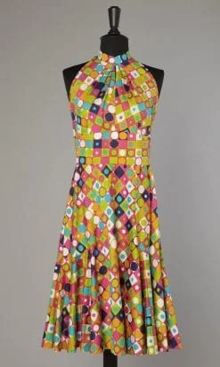 Robe en soie 1970 emmanchures américaines multicolore