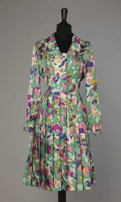 Robe 1960 - 1970 en soie imprimée griffée Gilda