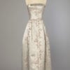 Robe longue bustier en satin de soie gris brodé 1960